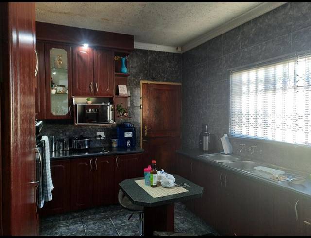 3 BEDROOM HOUSE FOR SALE IN STEELPARK